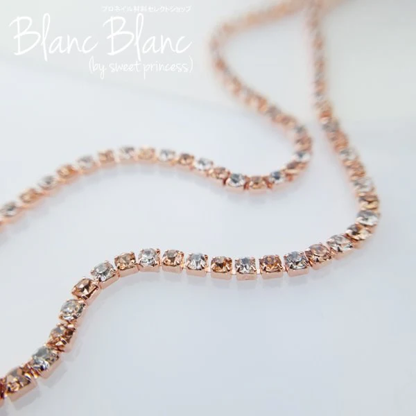 Blanc Blanc - (P259) Coral Crystal Chain