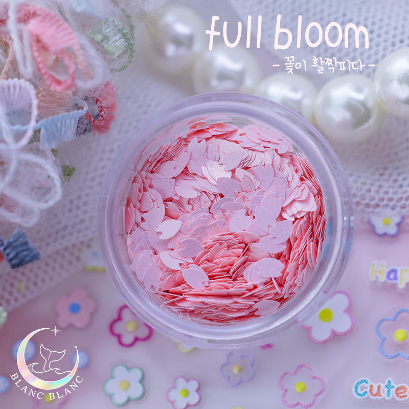 Blanc Blanc - (T04) Full Bloom Glitter