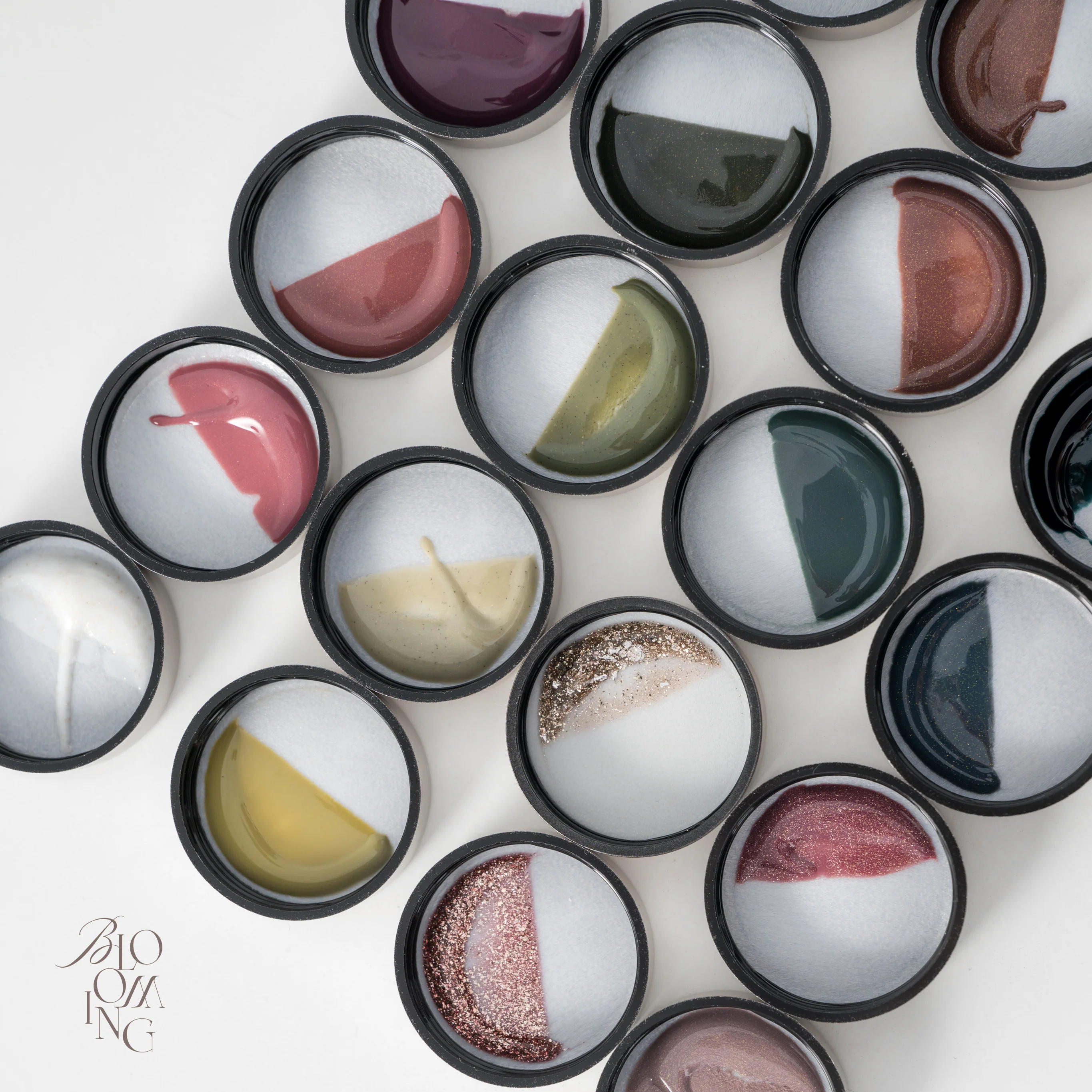 Blooming Nails - No.2 Watercolor Nail Gel Set - Image 7