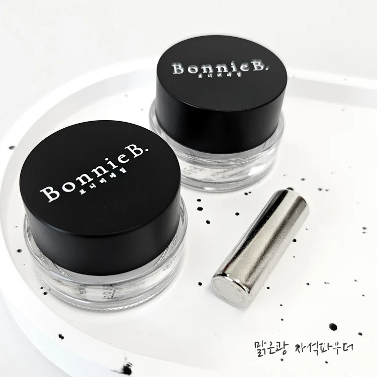 Bonniebee White Silky Magnet Powder (Clear Glossy)